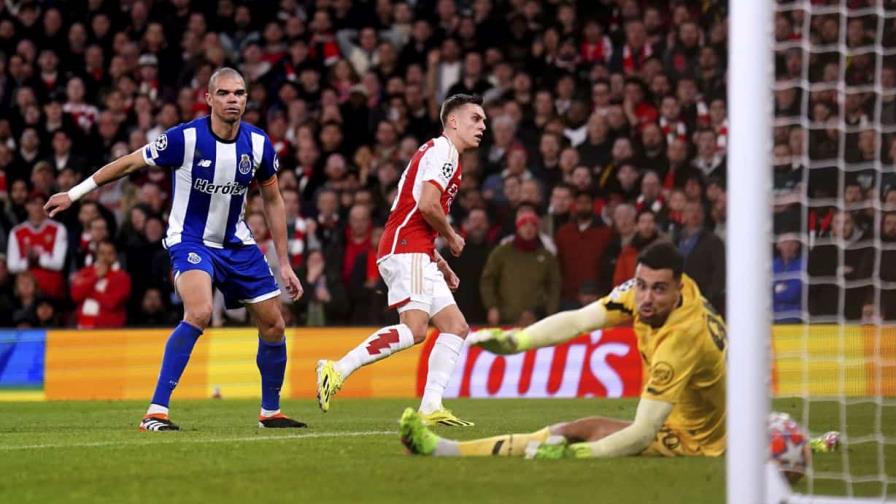 El Arsenal somete al Porto por penales y alcanza los cuartos de la Liga de Campeones