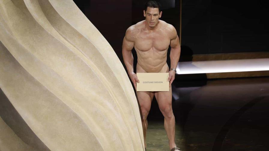 La verdad detrás del desnudo de John Cena en los Premios Óscar