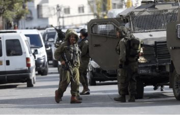 Policía israelí mata a un niño palestino que disparó fuegos artificiales en Jerusalén