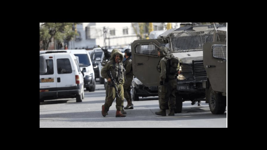 Policía israelí mata a un niño palestino que disparó fuegos artificiales en Jerusalén