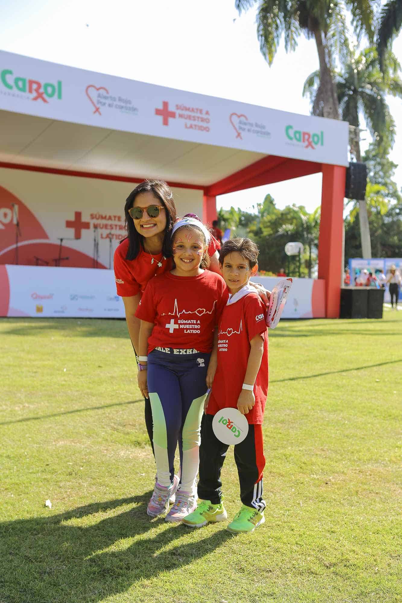 Johanna Henríquez, Victoria Roa y Nicolás Peguero.