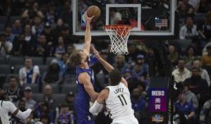 Después de ocho años, Kings superan por primera vez a Bucks, 129-94