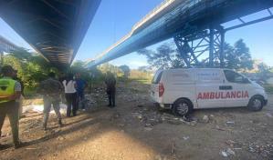 Encuentran hombre muerto debajo del puente Jacinto J. Peynado