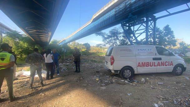 Encuentran hombre muerto debajo del puente Jacinto J. Peynado