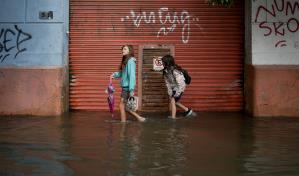 Un muerto durante la tormenta eléctrica que inundó Buenos Aires