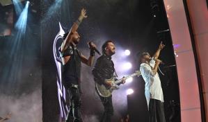 Grupo Camila deleita con sus hits en Premios Soberano 2024