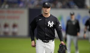 Codos de Cole y Giolito llaman la atención previo a juego de práctica entre Yanquis y Medias Rojas