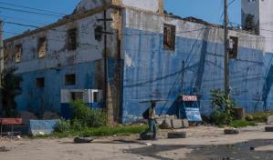 Autoridades tratan de sofocar fuego que afecta la principal cárcel de Haití