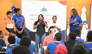 INEFI orienta a los alumnos del Centro República de Cuba en Villa Consuelo