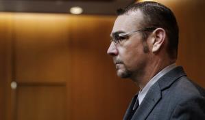 Declaran culpable de homicidio involuntario a un hombre por tiroteo que cometió su hijo en 2021