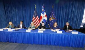 Firman acuerdo para promover derechos laborales de trabajadores dominicanos en EE.UU.