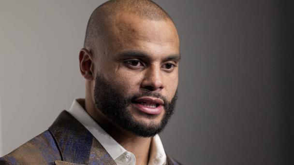 Mujer acusa a Dak Prescott de agresión sexual luego que el QB de Dallas le demandó por extorsión