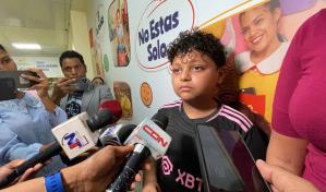 Familia celebra &uacute;ltima quimioterapia de un ni&ntilde;o de 11 a&ntilde;os en Santiago