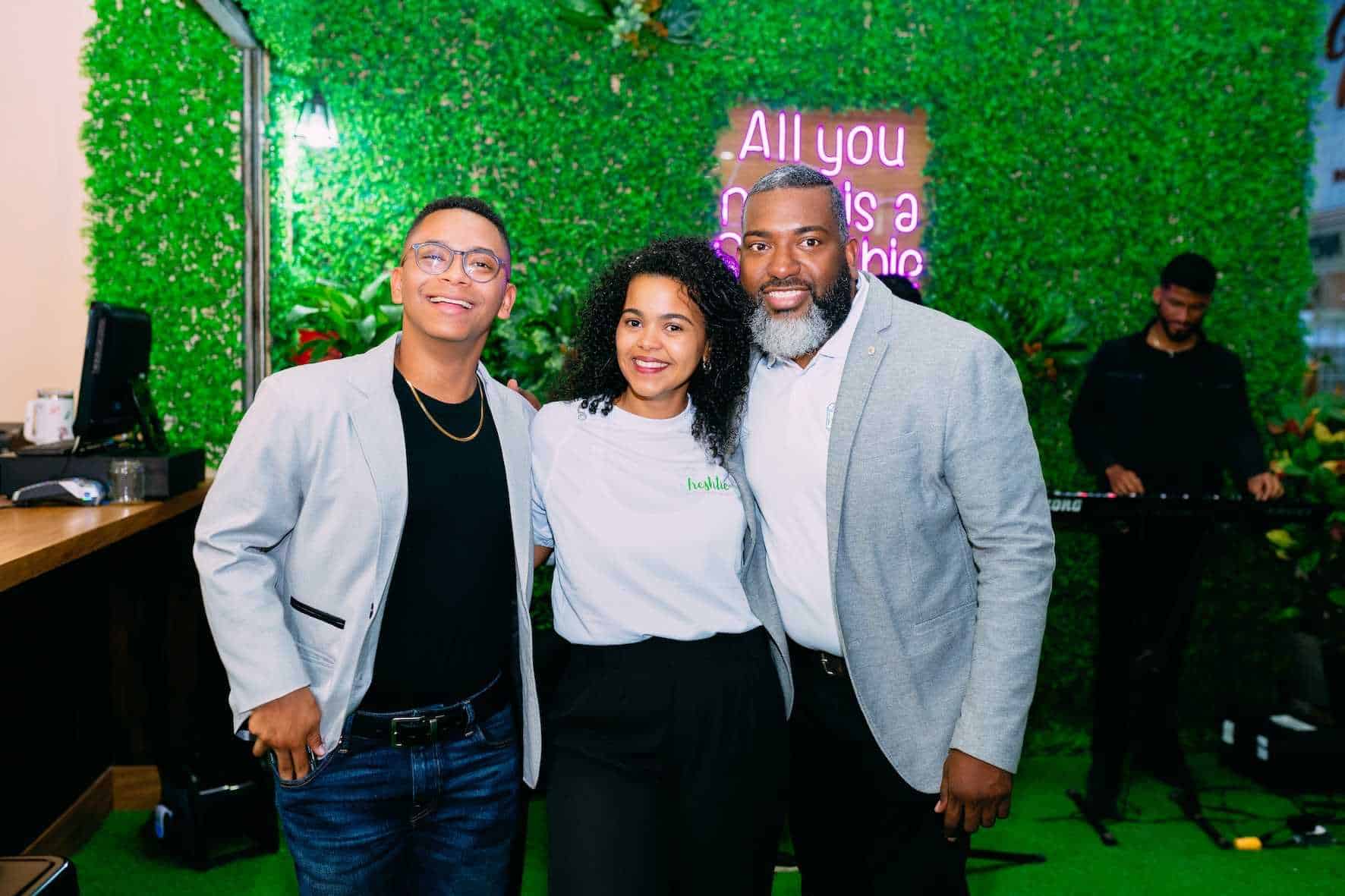 Rainer Garrido, Ana Garrido y Miguel Santana.
