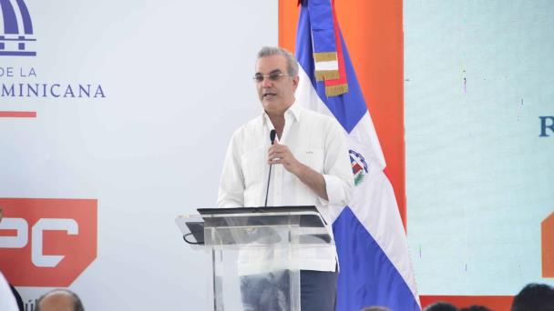 Abinader propone nombrar una carretera Jamao al Norte como Presidente Antonio Guzmán