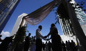 Matrimonios en EE.UU. regresan a niveles previos a la pandemia de COVID-19