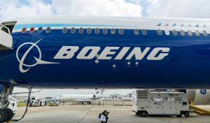 Regulador de Estados Unidos investiga el avión Boeing que aterrizó sin un panel el viernes en Oregón