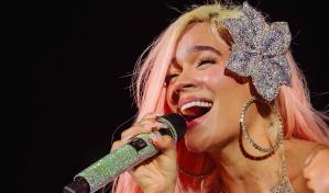 La Bichota comparte su energía con el público dominicano por segunda noche