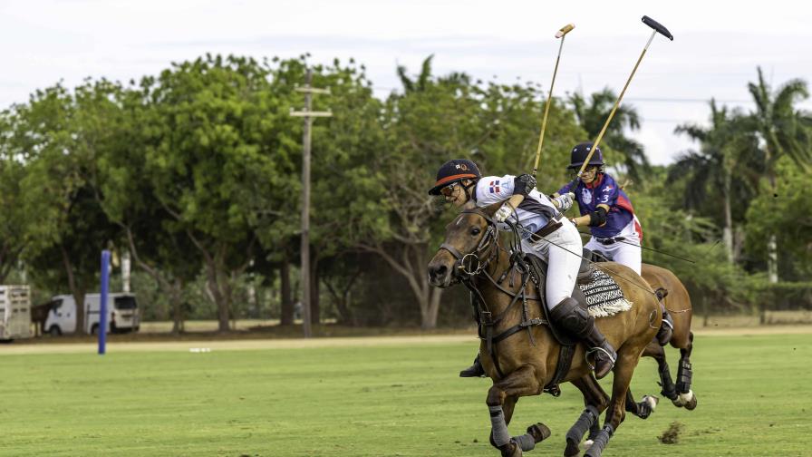 Equipo Mercedes Benz triunfa sobre Tpack en Copa Internacional de Polo Femenino