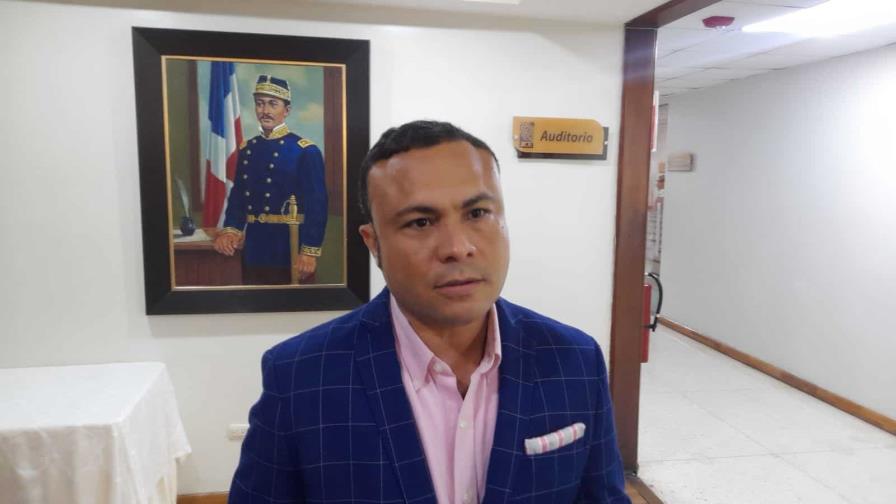Denuncian a Guillermo Moreno ante la JCE por violaciones electorales