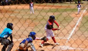 Reyes de Mendoza, O&M, Guerra y Bravos de San Luis, triunfan en béisbol Santo Domingo Este