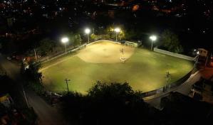 Edesur ilumin&oacute; con luces LED estadio de softball Di&oacute;genes Cuesta de San Crist&oacute;bal