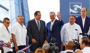 Abinader entrega obras apremiado por plazo legal