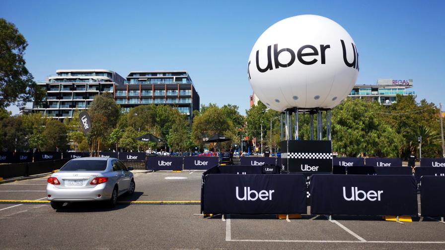 Uber acuerda pagar US$178 millones a miles de taxistas y choferes en Australia