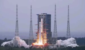 China lanza nuevo satélite de relevo para comunicaciones en la Tierra y la Luna