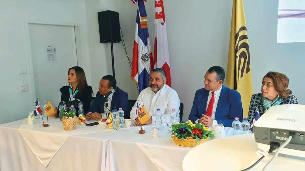 Funcionarios pueden ser castigados por aumentar programas sociales