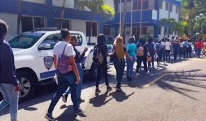 Miles acuden a convocatoria para formar parte de la Policía Nacional