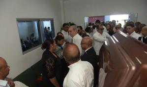 Diputados hacen guardia de honor en memoria de Julio Brito