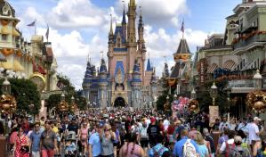 Abogados tratan de impedir que funcionarios nombrados por DeSantis declaren en demanda contra Disney