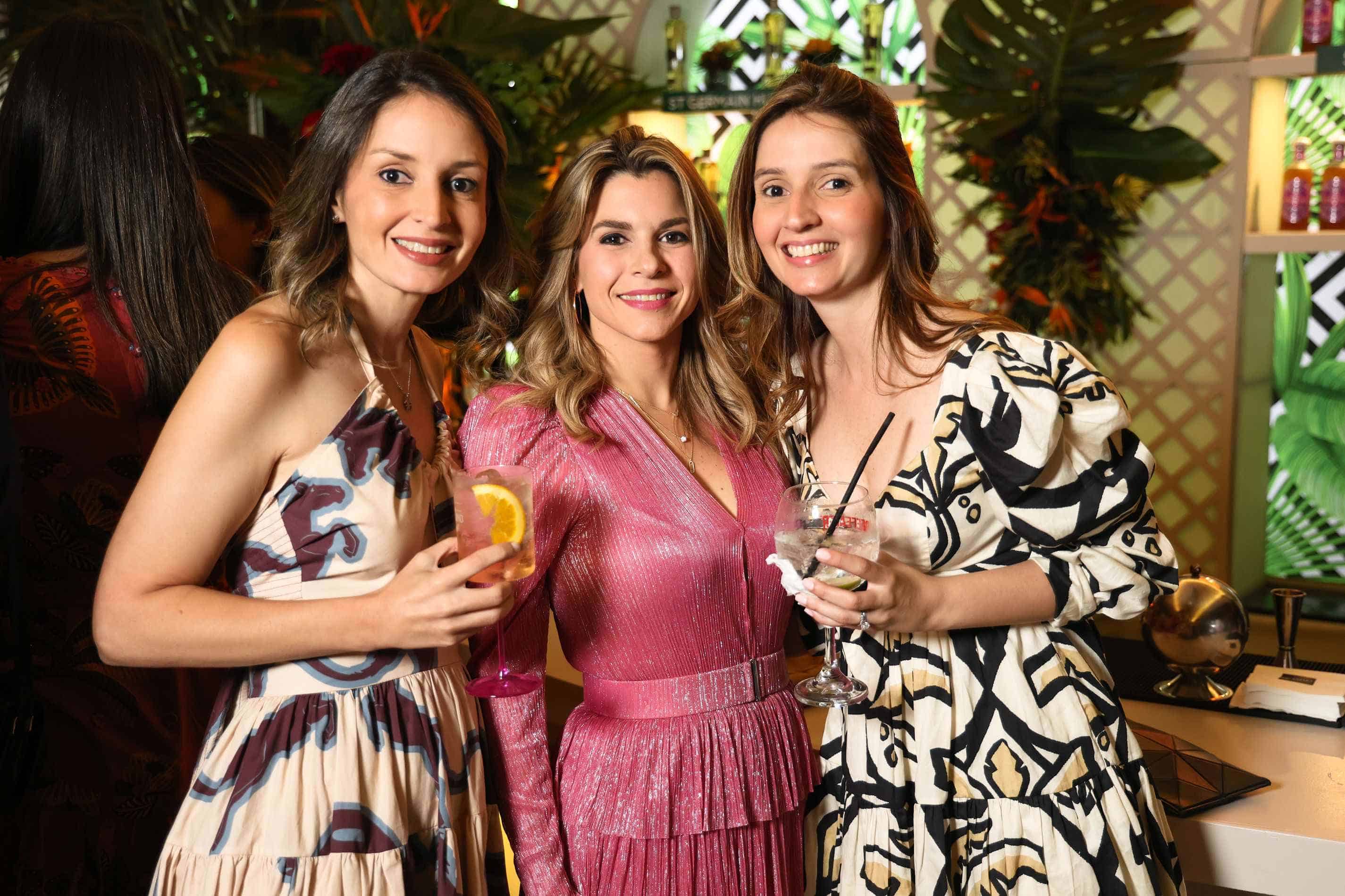 Rosa Espaillat, Graciela De Ramón y Gabriela Espaillat.