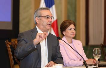 Abinader dice que seguirán deportaciones de haitianos y no aceptará campos de refugiados