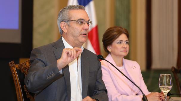 Abinader dice que seguirán deportaciones de haitianos y no aceptará campos de refugiados