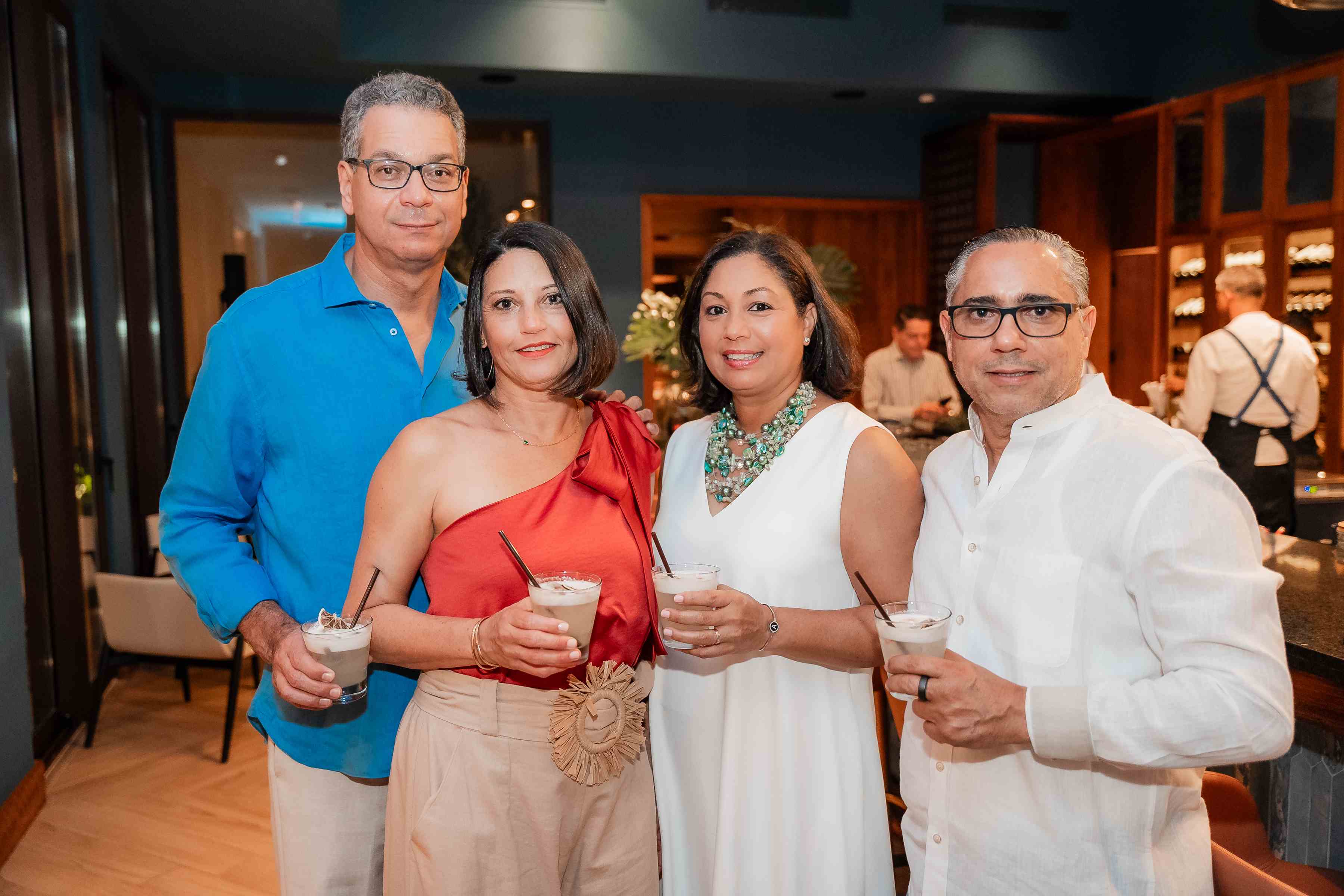 Adolfo Severino, Marta de Severino, Alfi de Amaro y Fernando Amaro.