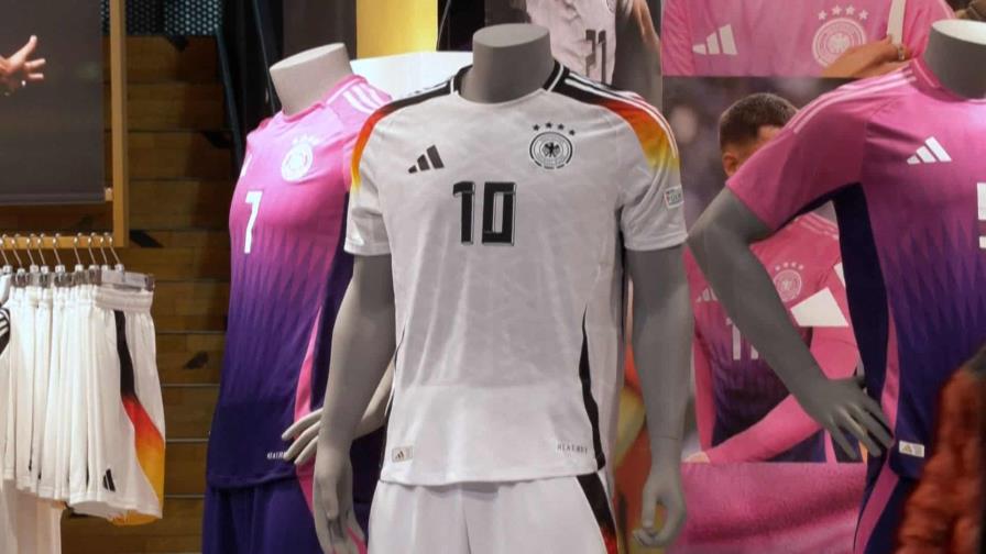 Reacciones ante la sustitución de Adidas por Nike en la Selección Alemana