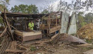 Familias desalojadas por ampliación de la avenida Ecológica reclaman pago de propiedades