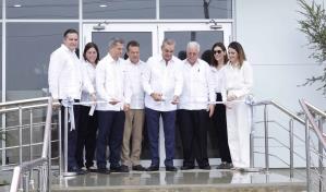 Presidente Abinader asiste a inauguración de planta de Laboratorios Mallén