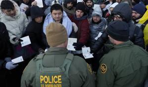 Detenciones por cruzar ilegalmente la frontera sur de EE.UU. aumentaron en febrero