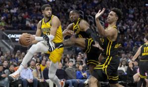 Haliburton y Siakam lideran a los Pacers para vencer a los Warriors