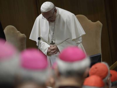 Vaticano ha expulsado 18 religiosos belgas por abuso sexual