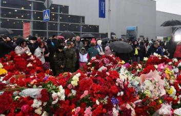 Jornada de duelo nacional en Rusia tras ataque en Moscú que dejó más de 130 muertos