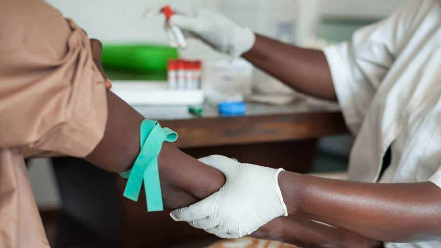 EE.UU. lanzará un plan de apoyo para enfermeras en la lucha contra el sida en África