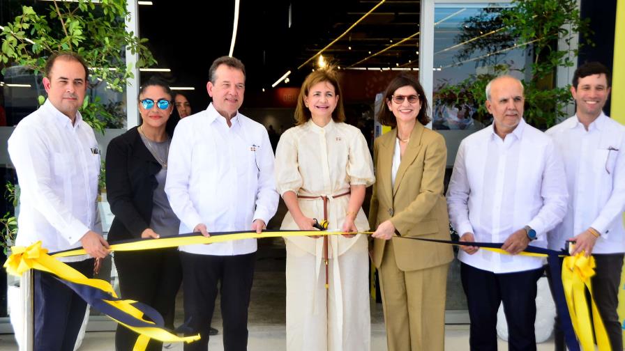 Grupo Ramos inaugura su primera tienda Sirena en Nagua 