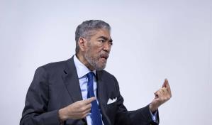 Miguel Mejía presentará su más reciente libro en China