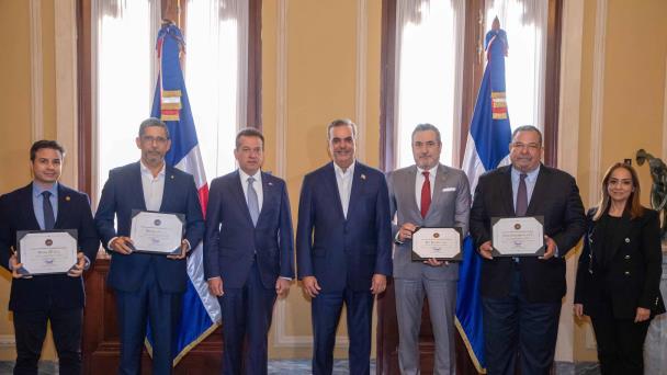 Empresas reciben oficialmente la denominación de origen del ron dominicano