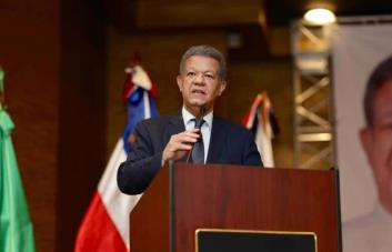 Buscan detener debate presidencial de ANJE por discriminar contra las mujeres