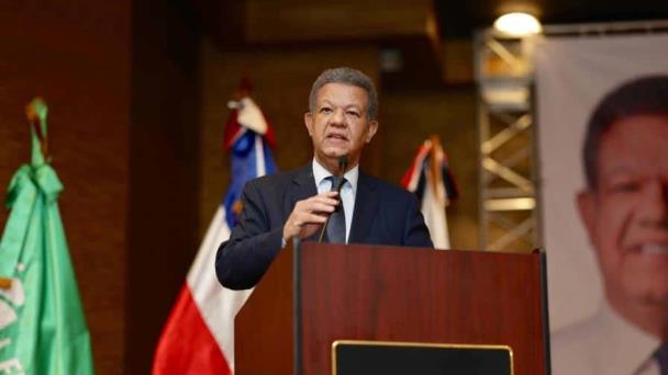 Buscan detener debate presidencial de ANJE por discriminar contra las mujeres